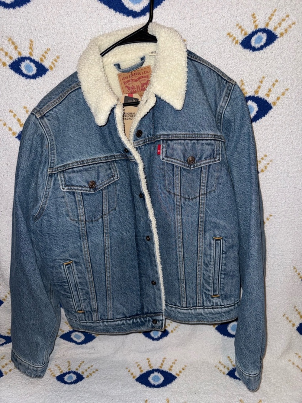 Levi's Blue Denim Sherpa-Lined Trucker Jacket with Cream Collar